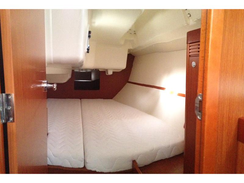 Book yachts online - sailboat - Oceanis 37 - Polaris (PMI) - rent