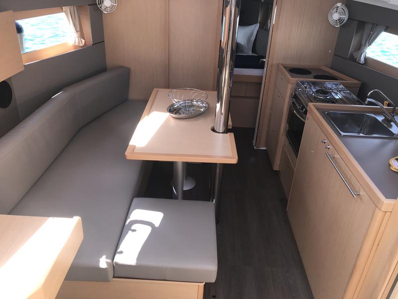 Book yachts online - sailboat - Oceanis 35.1 - Nodus - rent