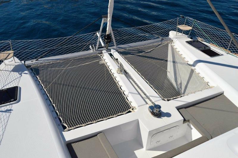 Book yachts online - catamaran - Lagoon 450 Sport - Vamos Dos (PMI) (A/C, Generator, Inverter) - rent