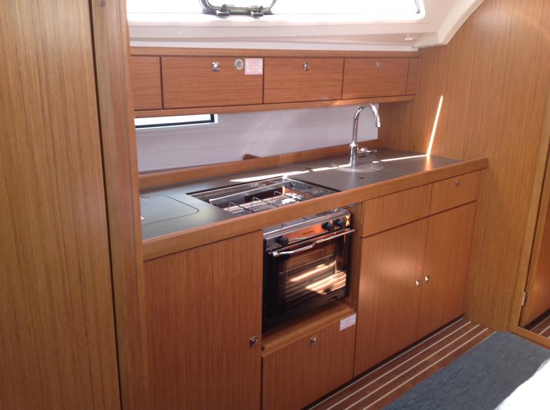 Book yachts online - sailboat - Bavaria Cr 41 - Sheratan - rent