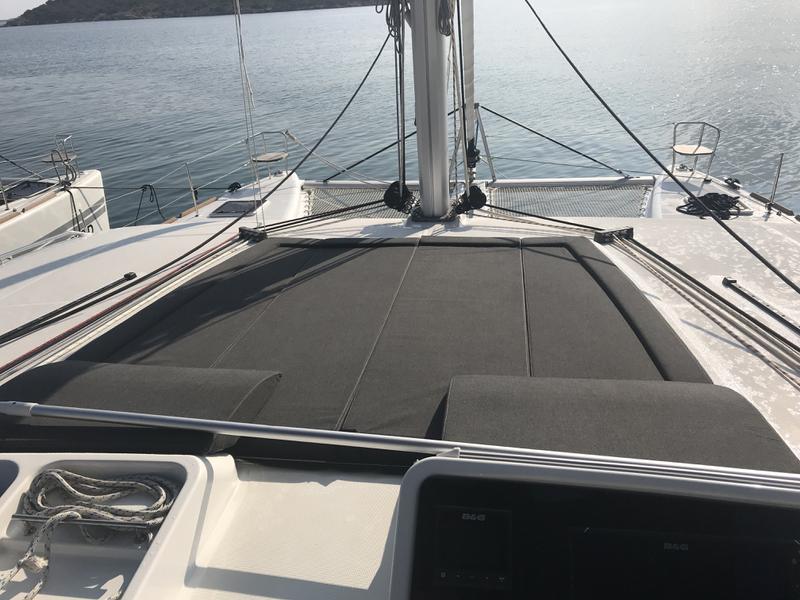 Book yachts online - catamaran - Lagoon 450F - Cor Caroli (A/C, WM, Generator, Inverter) - rent