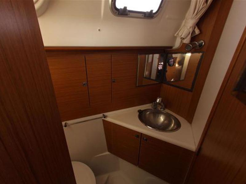 Book yachts online - sailboat - Sun Odyssey 44i - Iris - rent