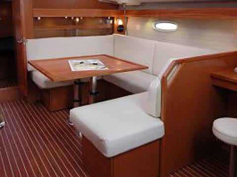 Book yachts online - sailboat - Bavaria 43 C - Rhea - rent