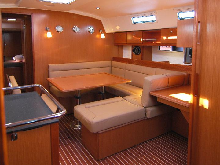 Book yachts online - sailboat - Bavaria Cruiser 45 - Hydra - rent