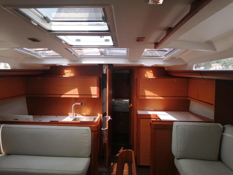 Book yachts online - sailboat - Dufour 520 Grand Large - Moscow Mule - rent