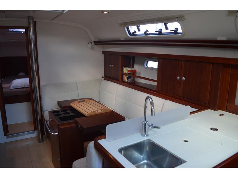 Book yachts online - sailboat - Hanse 375 - Tendance 4 - rent