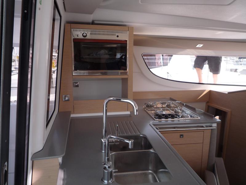 Book yachts online - catamaran - Lipari 41 - Vaudaire (Lipari 41 évolution) - rent