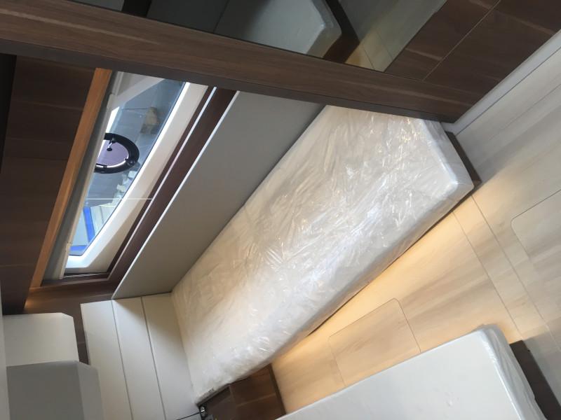 Book yachts online - motorboat - Sealine C390 - ROSALIE - rent