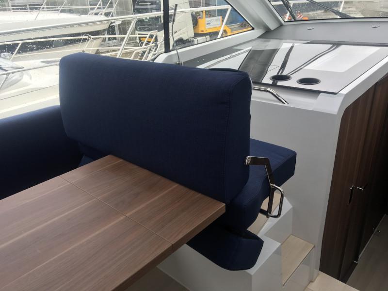 Book yachts online - motorboat - Sealine C390 - ROSALIE - rent