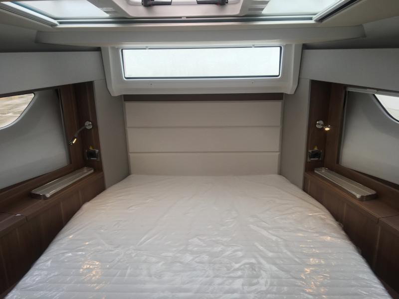 Book yachts online - motorboat - Sealine C390 - ROSALIE - rent