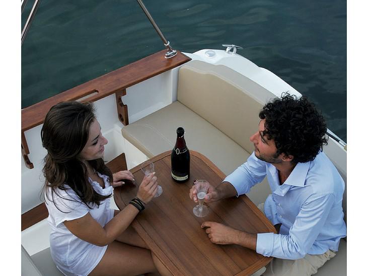 Book yachts online - motorboat - Capelli 21 - Kavalini - rent