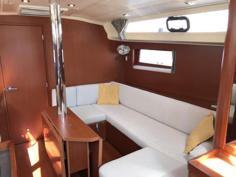 Book yachts online - sailboat - Oceanis 41.1 - Artica - rent