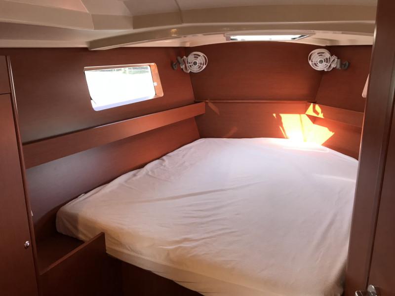 Book yachts online - sailboat - Oceanis 41.1 - Artica - rent