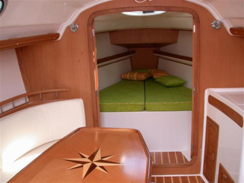 Book yachts online - sailboat - Skipper 30 - Paraiso - rent