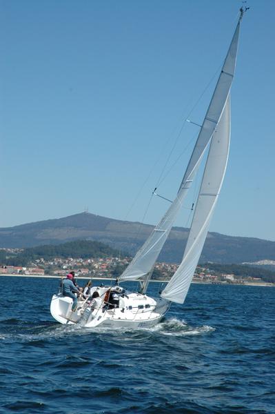 Book yachts online - sailboat - Elan 31 Performance - Sailway Tres - rent