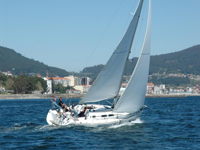 Book yachts online - sailboat - Elan 31 Performance - Sailway Tres - rent