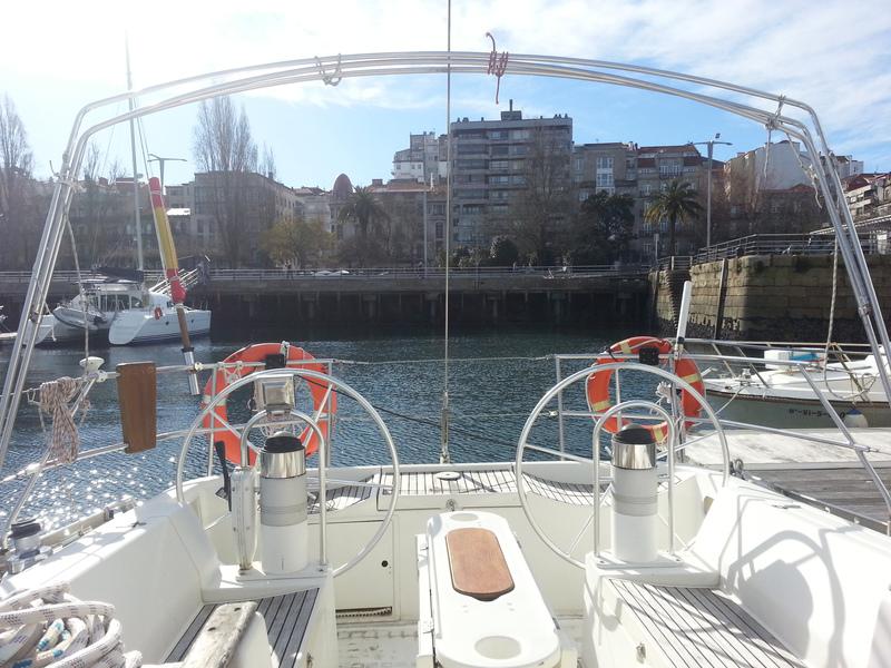 Book yachts online - sailboat - Beneteau Oceanis 500 - Lua - rent