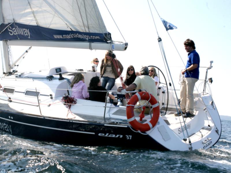 Book yachts online - sailboat - Elan Performance 37 - Sailway Uno - rent