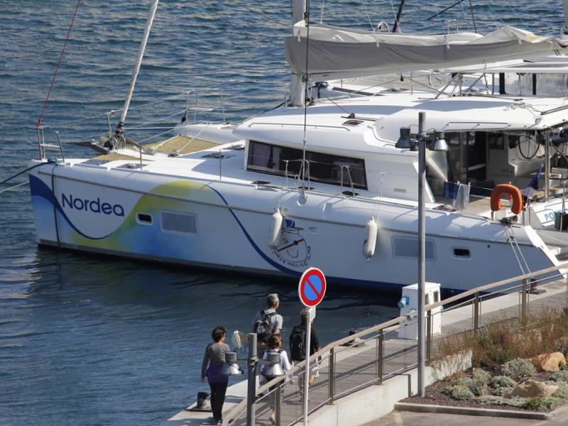 Book yachts online - catamaran - Lagoon 421 - Nordea - rent
