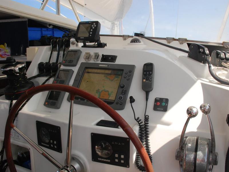 Book yachts online - catamaran - Lagoon 421 - Nordea - rent