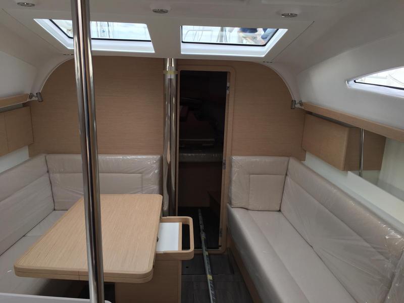 Book yachts online - sailboat - Elan 40 Impression - La Marchesa - rent