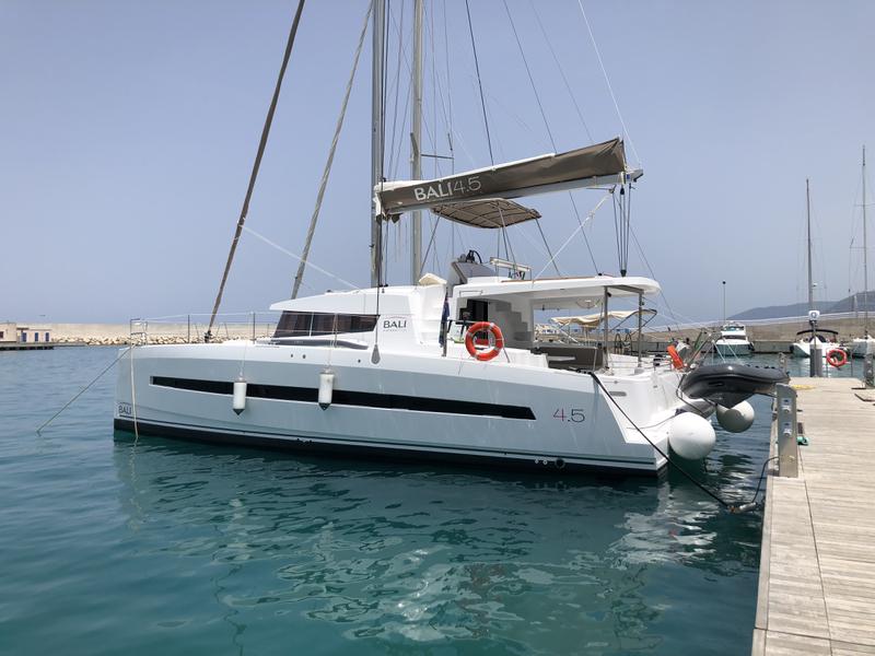 Book yachts online - catamaran - Bali 4.5 Salina - Salina - rent