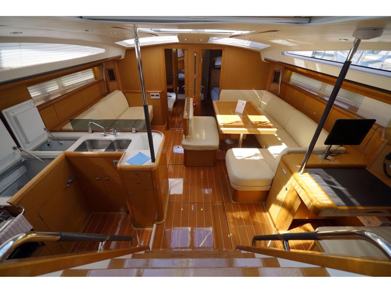 Book yachts online - sailboat - Jeanneau 57 - Summerdream - rent
