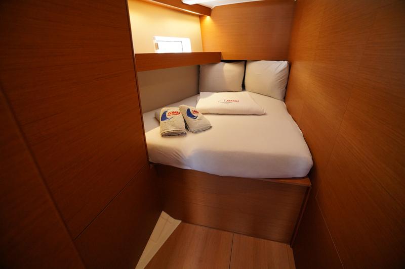 Book yachts online - sailboat - Sun Odyssey 490 - Red Marlin - rent