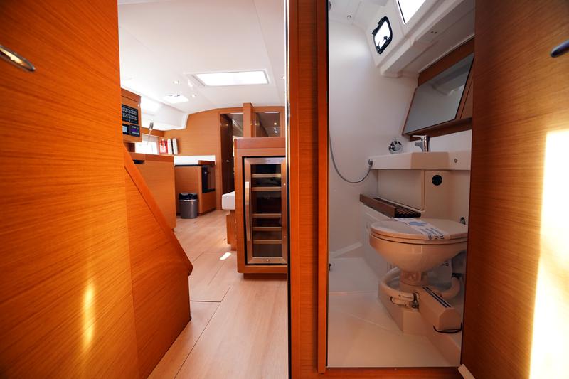 Book yachts online - sailboat - Sun Odyssey 490 - Red Marlin - rent