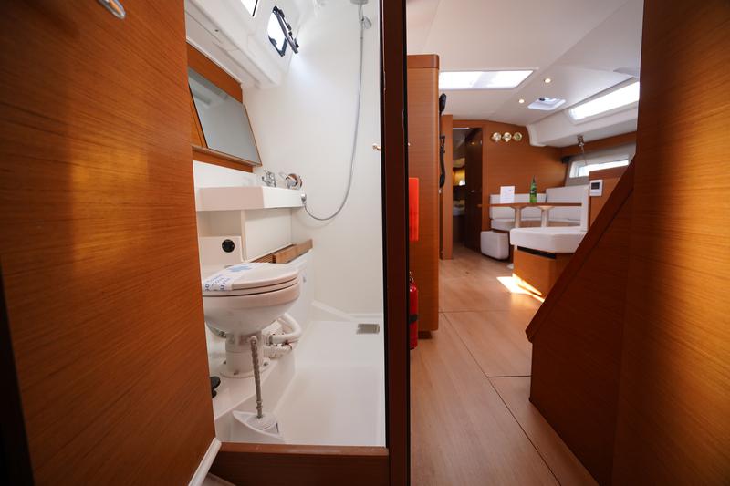 Book yachts online - sailboat - Sun Odyssey 490 - Red Marlin - rent