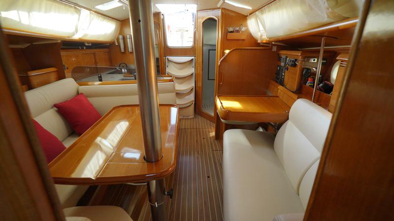 Book yachts online - sailboat - Sun Odyssey 35 - Mira - rent