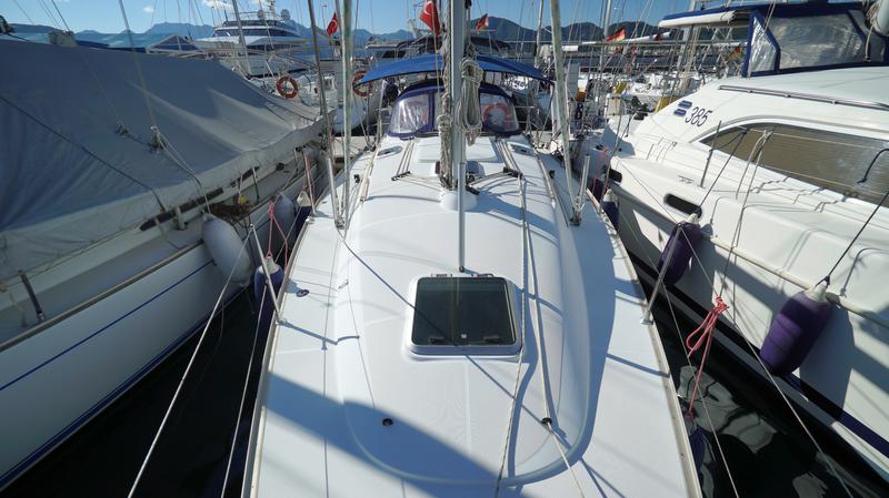 Book yachts online - sailboat - Sun Odyssey 35 - Mira - rent