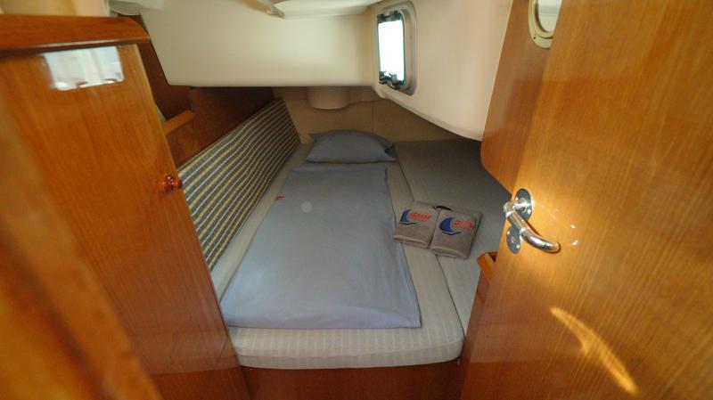 Book yachts online - sailboat - Sun Odyssey 35 - Mira - rent
