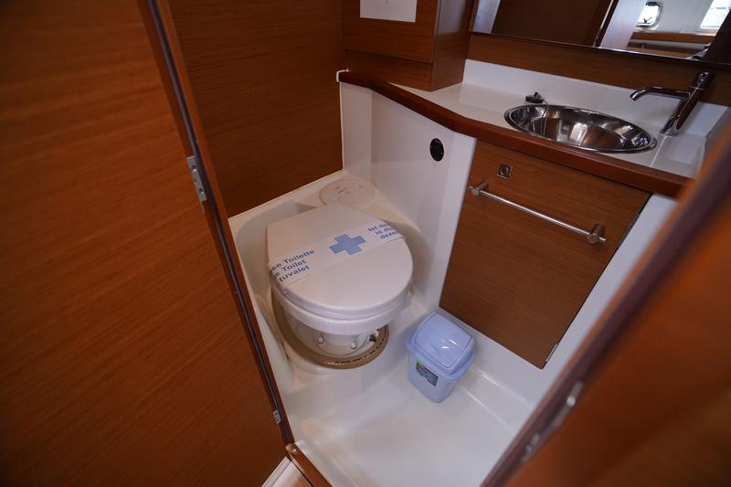 Book yachts online - sailboat - Sun Odyssey 389 - Gin Fizz - rent