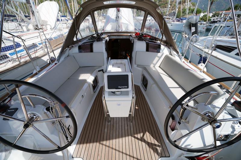 Book yachts online - sailboat - Sun Odyssey 389 - Gin Fizz - rent