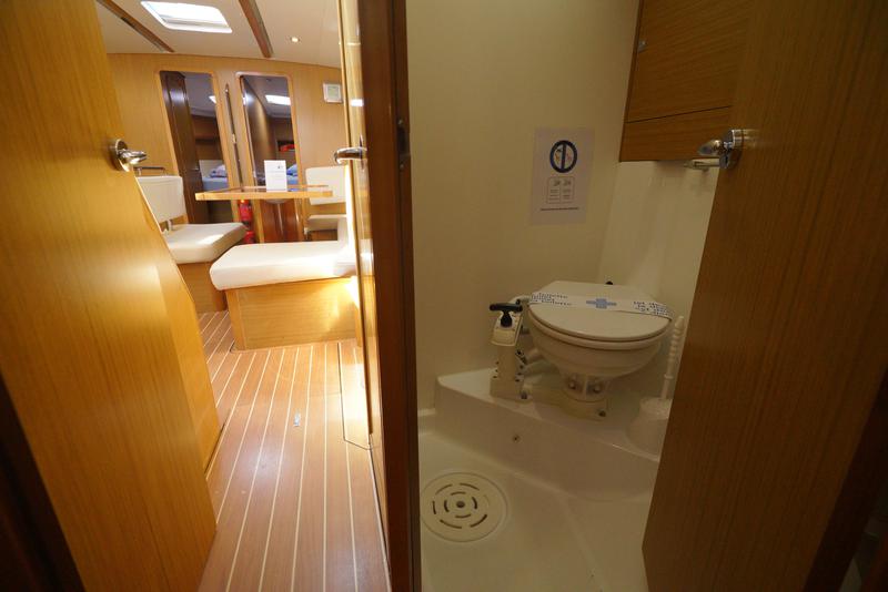 Book yachts online - sailboat - Sun Odyssey 49i - Habanera - rent