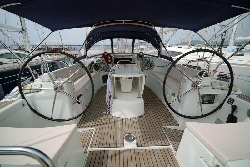 Book yachts online - sailboat - Sun Odyssey 44 i - Night &amp; Day - rent