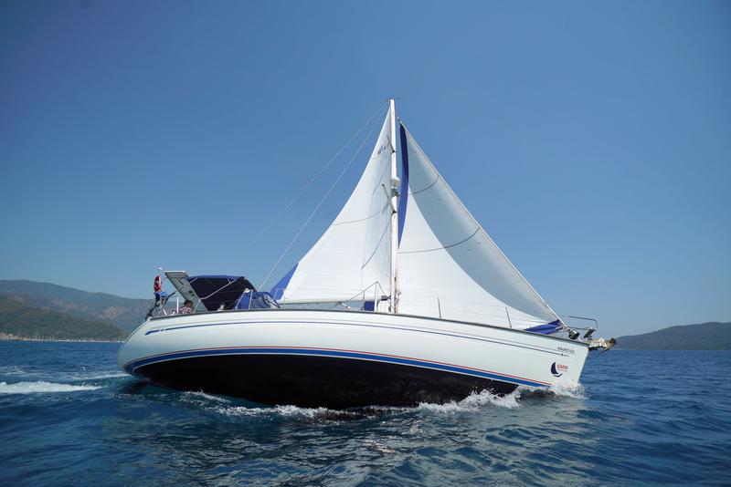 Book yachts online - sailboat - Bavaria 42 - Mauritius - rent