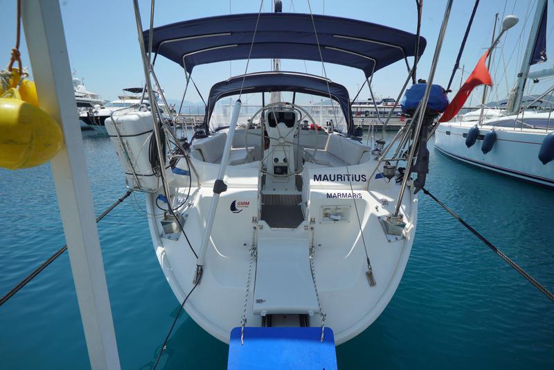 Book yachts online - sailboat - Bavaria 42 - Mauritius - rent