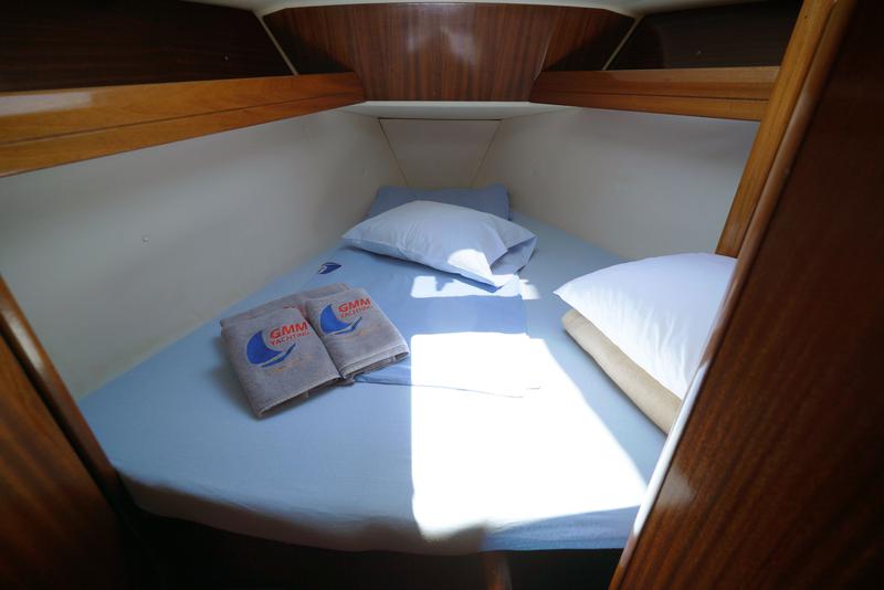 Book yachts online - sailboat - Bavaria 42 - Mauritius - rent