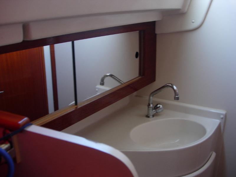 Book yachts online - sailboat - Hanse 311 - Stine - rent