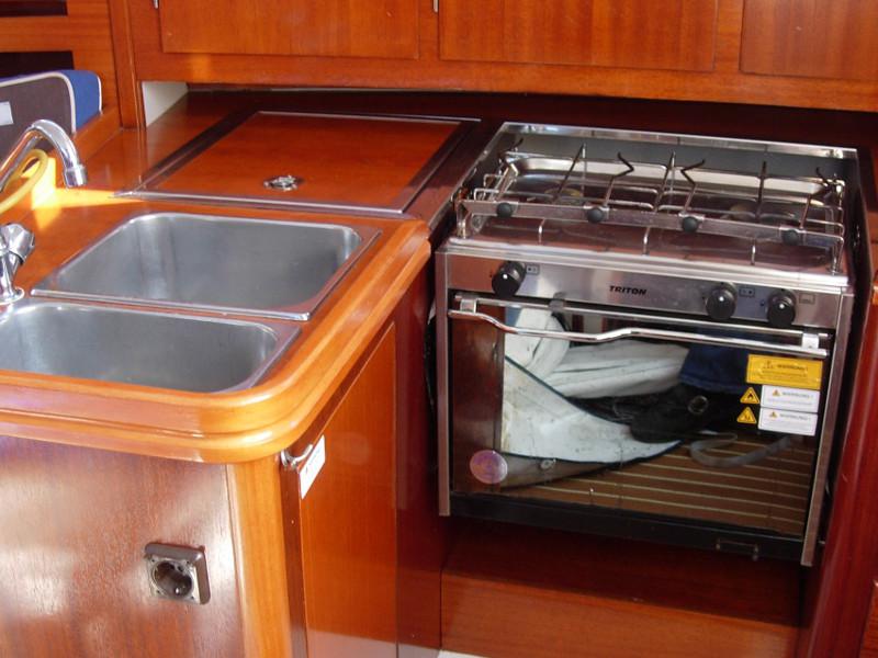 Book yachts online - sailboat - Hanse 311 - Stine - rent