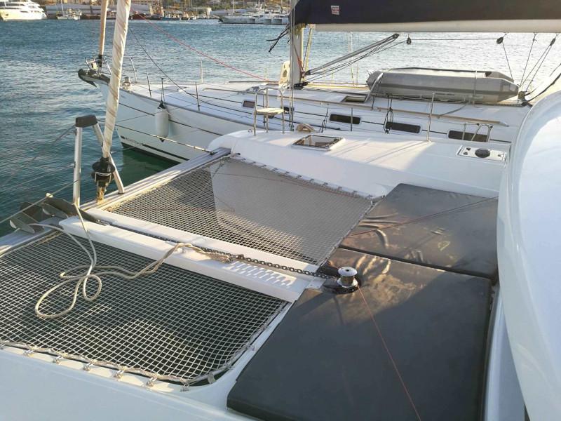 Book yachts online - catamaran - Lagoon 42 - Fantasea - rent