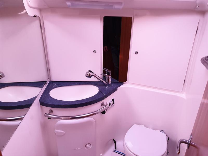 Book yachts online - sailboat - Bavaria 50 Cruiser - Naxia - rent