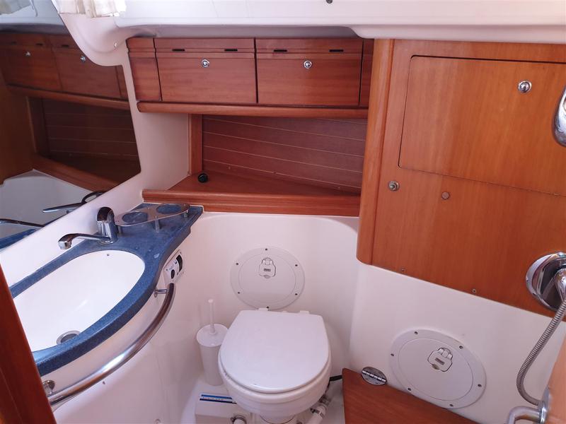 Book yachts online - sailboat - Bavaria 50 Cruiser - Naxia - rent