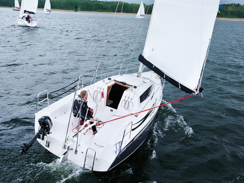 Book yachts online - sailboat - Maxus 26 Prestige 8/1 - SARPENS - rent