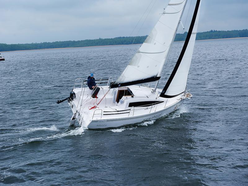 Book yachts online - sailboat - Maxus 26 Prestige 8/1 - SARPENS - rent