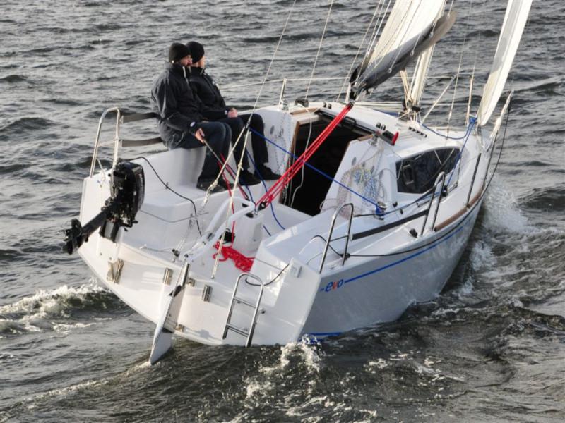 Book yachts online - sailboat - Maxus evo 24 Prestige - TAMLIN - rent