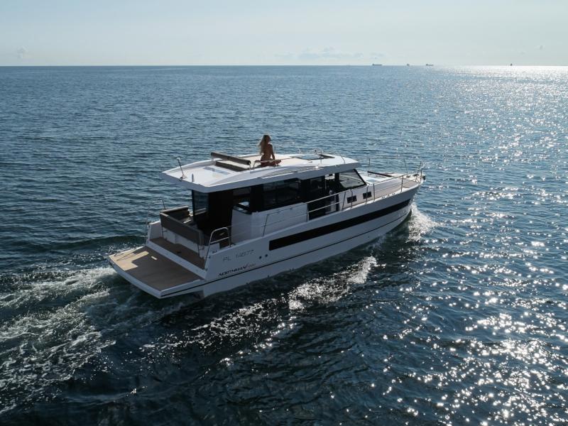 Book yachts online - motorboat - Northman 1200 Elegance - ELEGANCE - rent