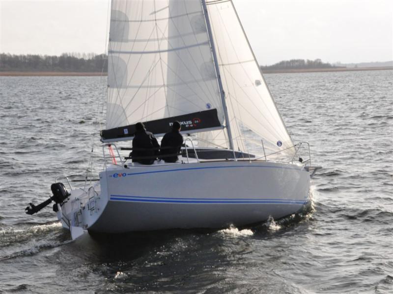 Book yachts online - sailboat - Maxus Evo 24 Prestige + - MISTY RAIN - rent